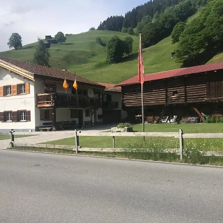 Ferienwohnung Uf Z'enisch * Klosters