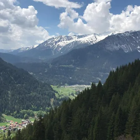 Ferienwohnung Uf Z'enisch Klosters