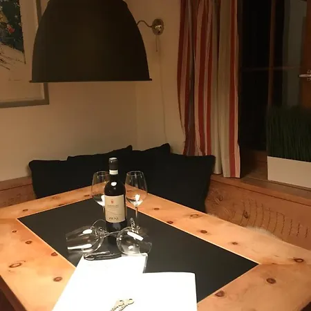 Ferienwohnung Uf Z'enisch *