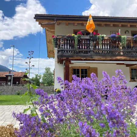 Ferienwohnung Uf Z'enisch * Klosters