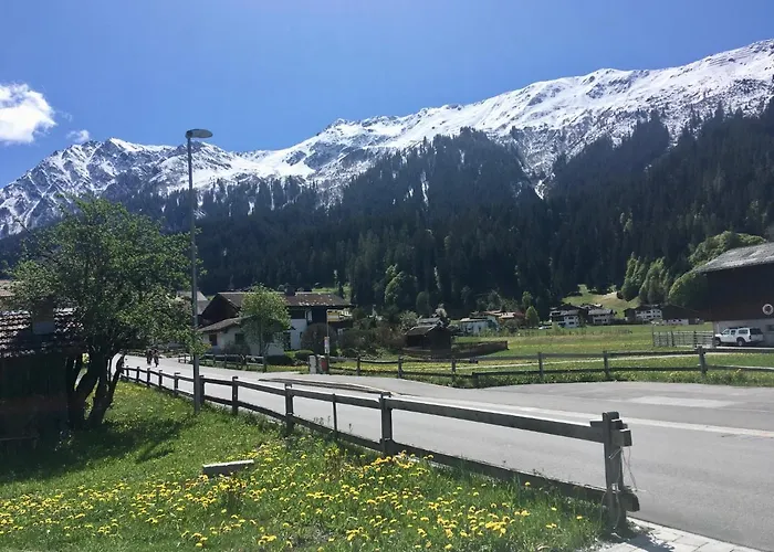 Ferienwohnung Uf Z'enisch Appartement *