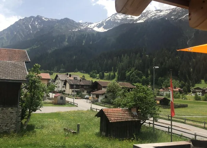 Appartement Ferienwohnung Uf Z'enisch Klosters
