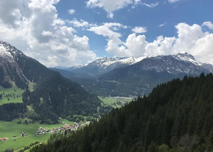 Ferienwohnung Uf Z'enisch * Klosters