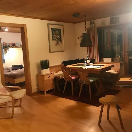 Appartement Ferienwohnung Uf Z'enisch