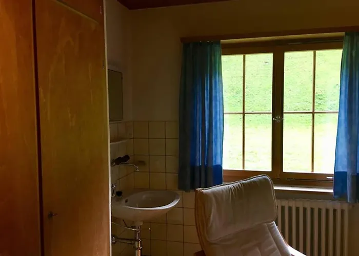 شقة Ferienwohnung Uf Z'enisch كلوسترز