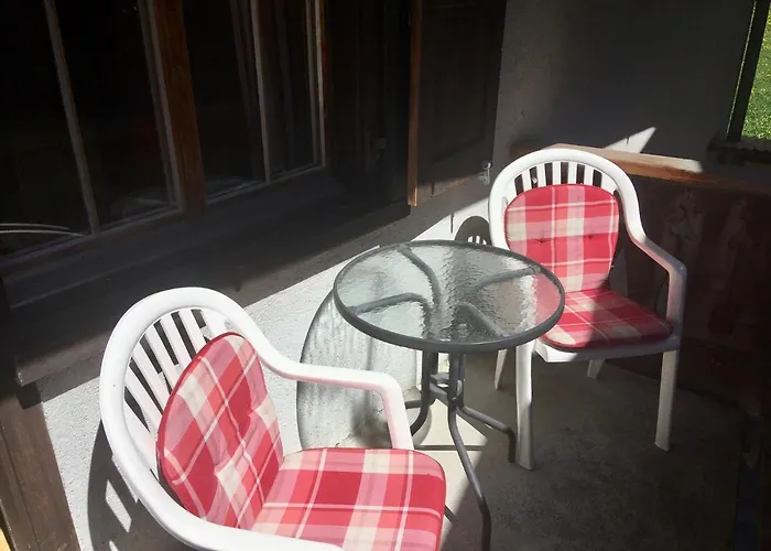 شقة Ferienwohnung Uf Z'enisch كلوسترز