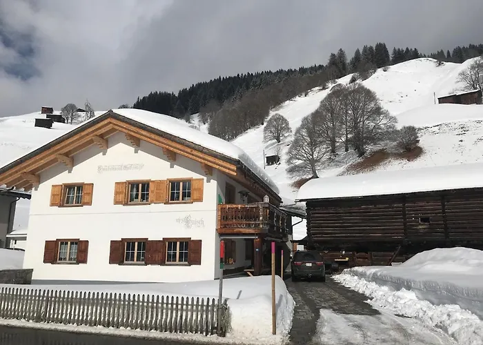 Ferienwohnung Uf Z'enisch كلوسترز