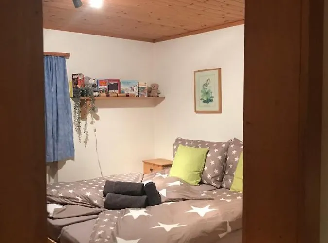 Ferienwohnung Uf Z'enisch