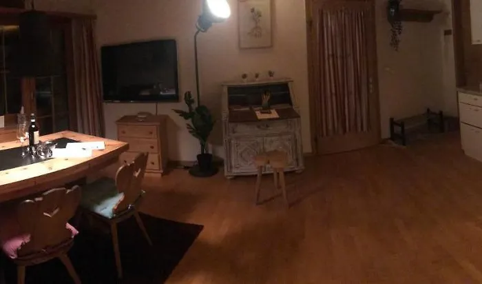 Ferienwohnung Uf Z'enisch * كلوسترز