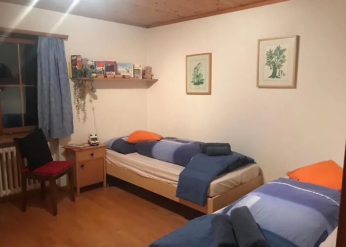 شقة Ferienwohnung Uf Z'enisch *