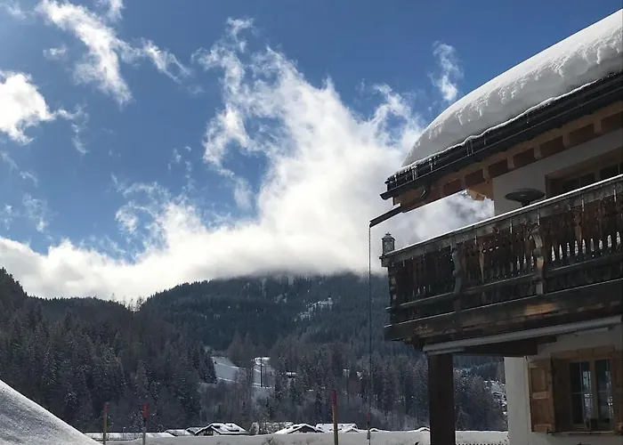 Ferienwohnung Uf Z'enisch *